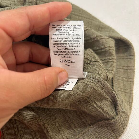 Free Assembly Olive Green Ribbed Button Front Tank Top Size Medium | Peplum Draw - Picture 6 of 9